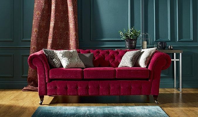 Burgundy sofa for autumn season