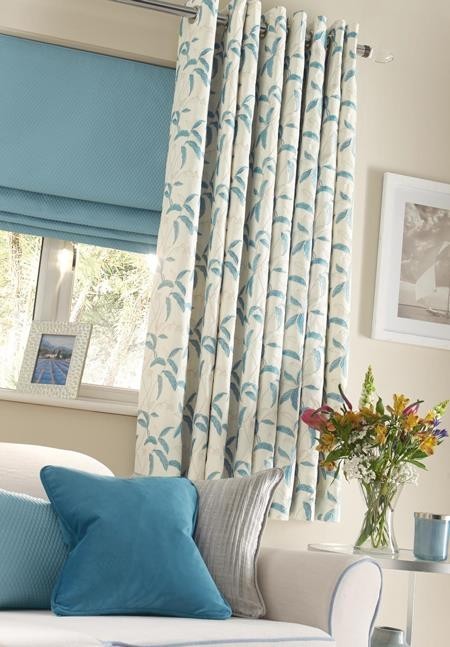 blue curtains - menara