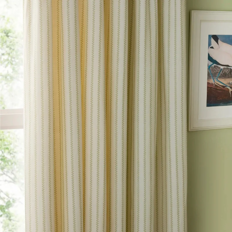 Made-to-measure curtains
